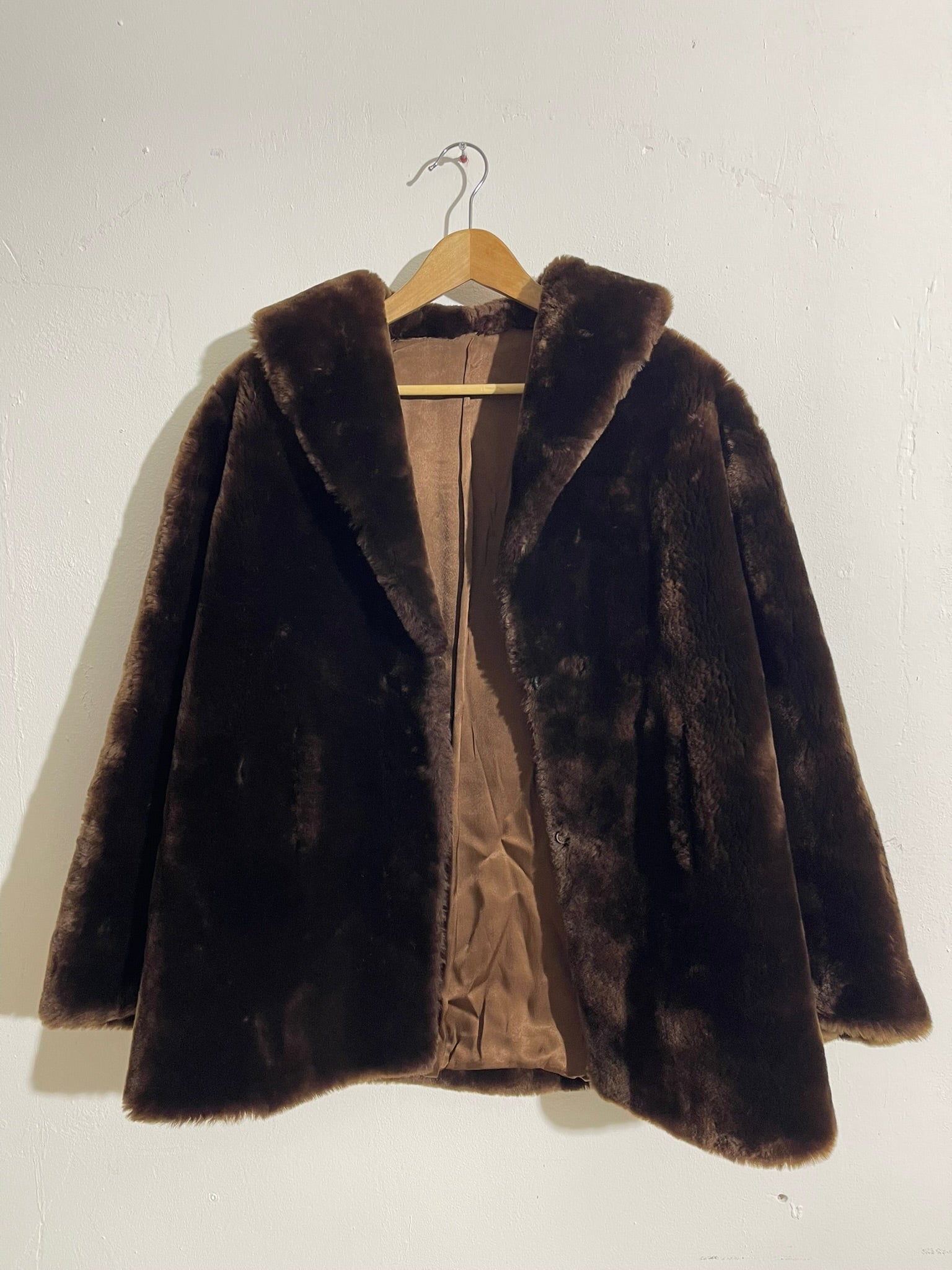 Manteau en fausse fourrure chocolat