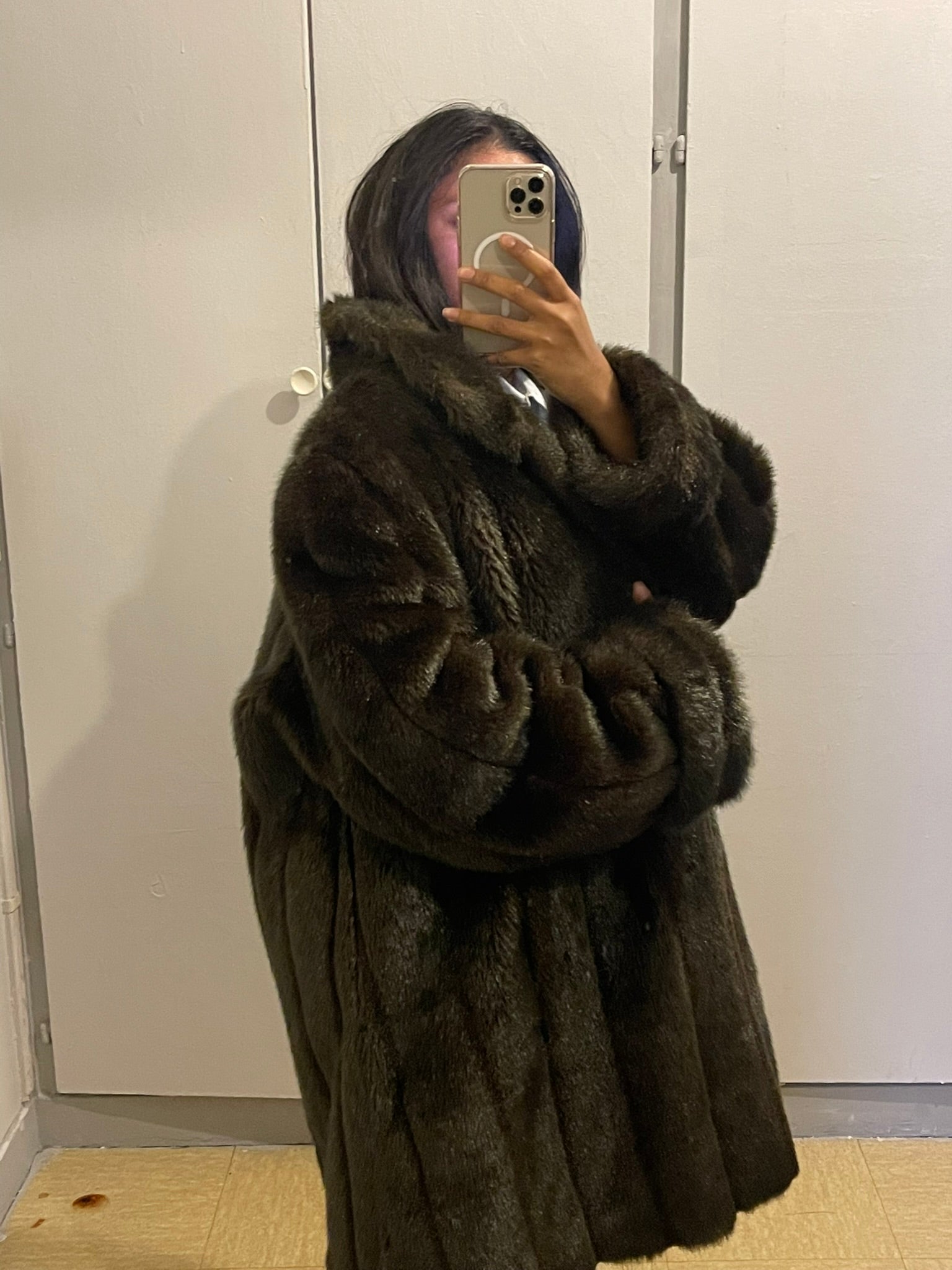 Manteau vintage en fausse fourrure brune